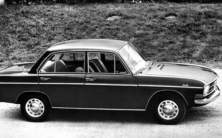 Audi 75 Sedan '1969 - 72